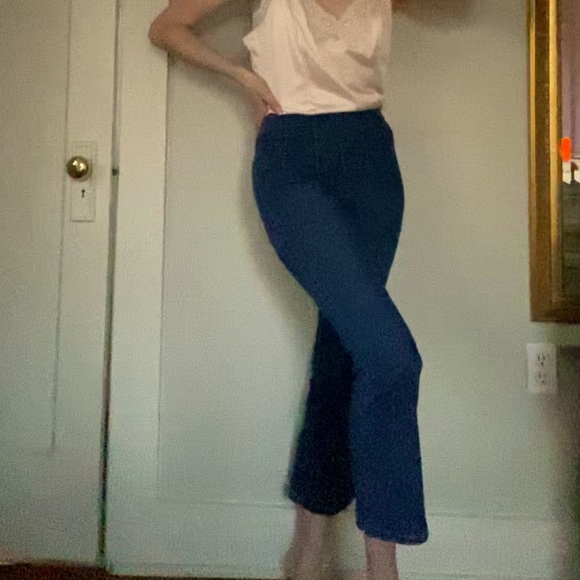 Free People Ultra-High Pull-on Crop Jeans (size: 25) - Picture 11 of 11